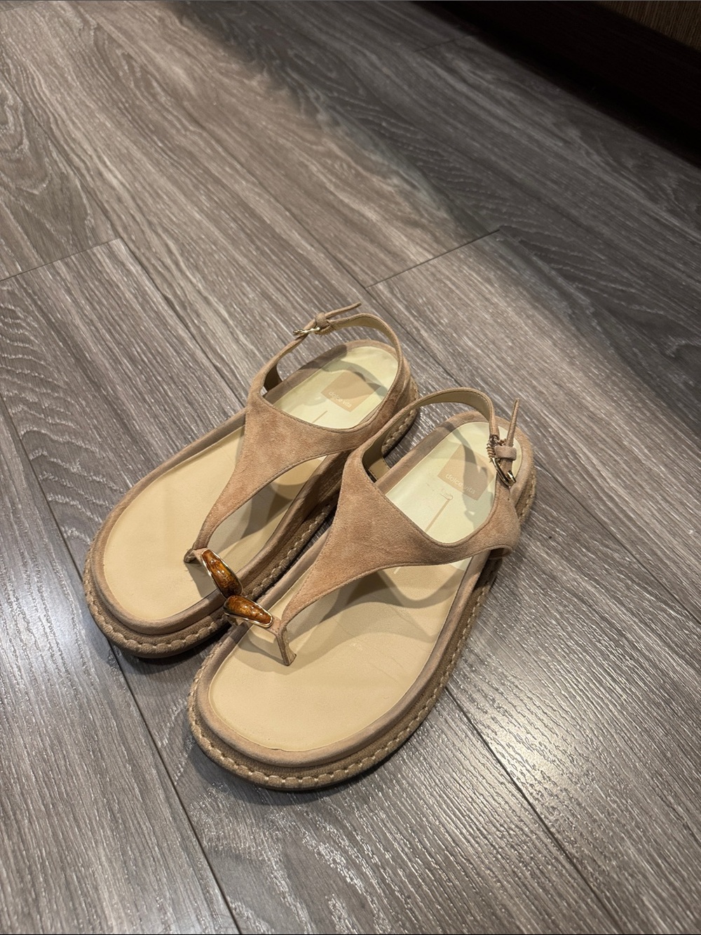 Dolce vita sandals